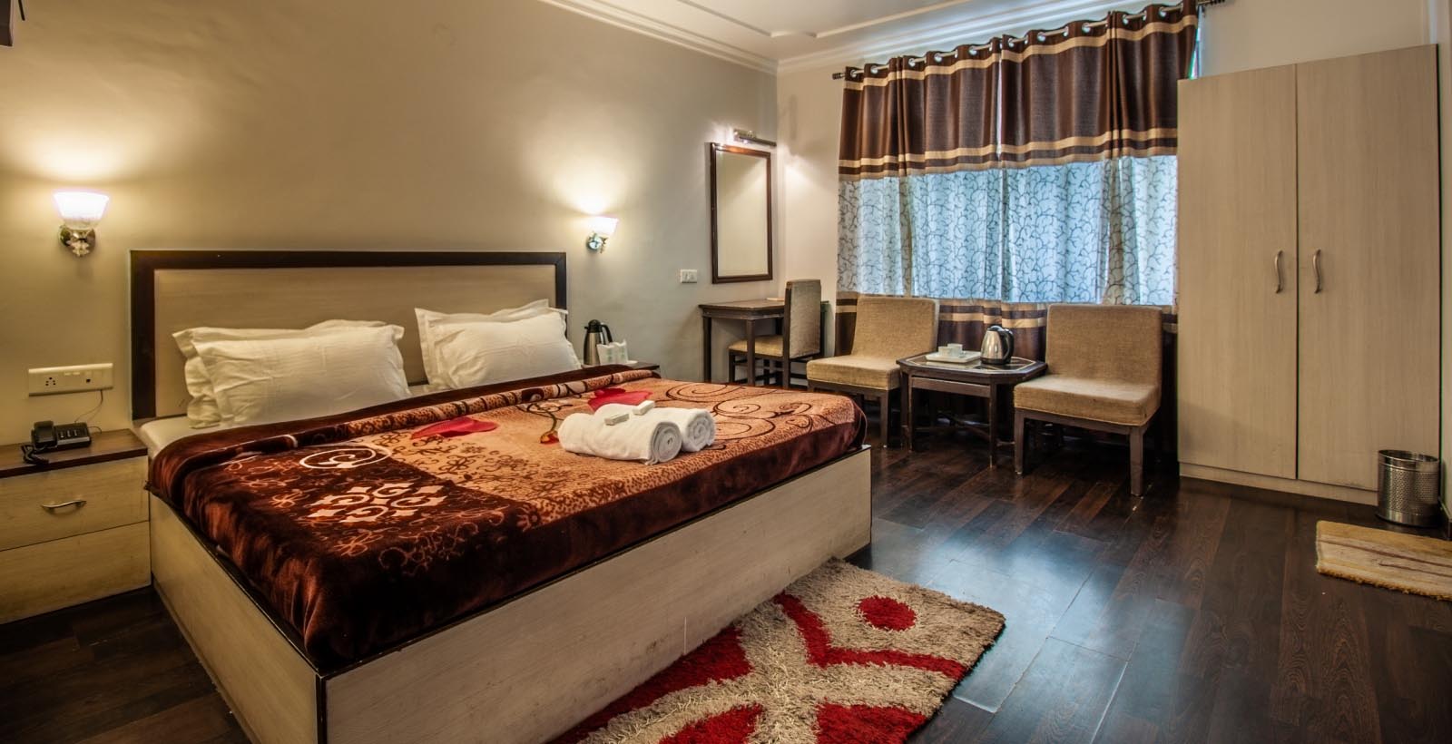 Holiday experience, Valley of Gods, Hotel President, Manali